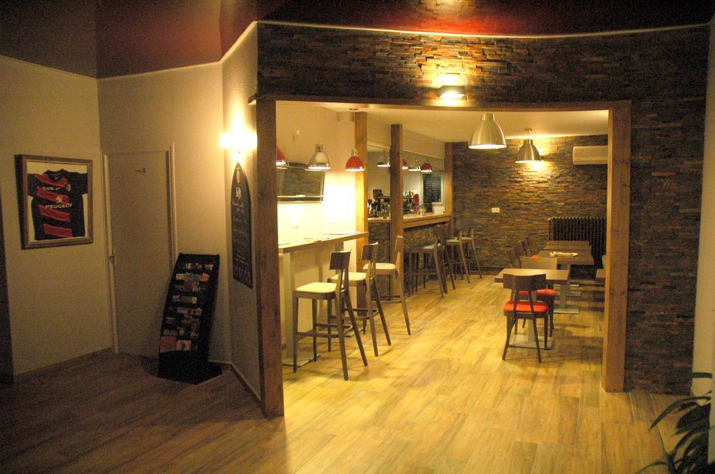 Logis Hotel Restaurant Mar I Sol Saint-Cyprien (Pyrenees-Orientales) Exterior foto